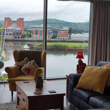 Luxury Apartment Marina Views At Titanic Quarter Belfast Buitenkant foto