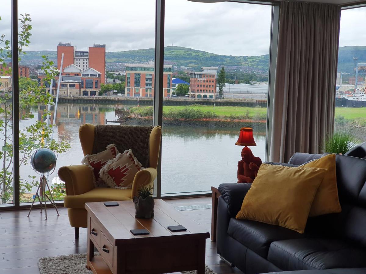 Luxury Apartment Marina Views At Titanic Quarter Belfast Buitenkant foto