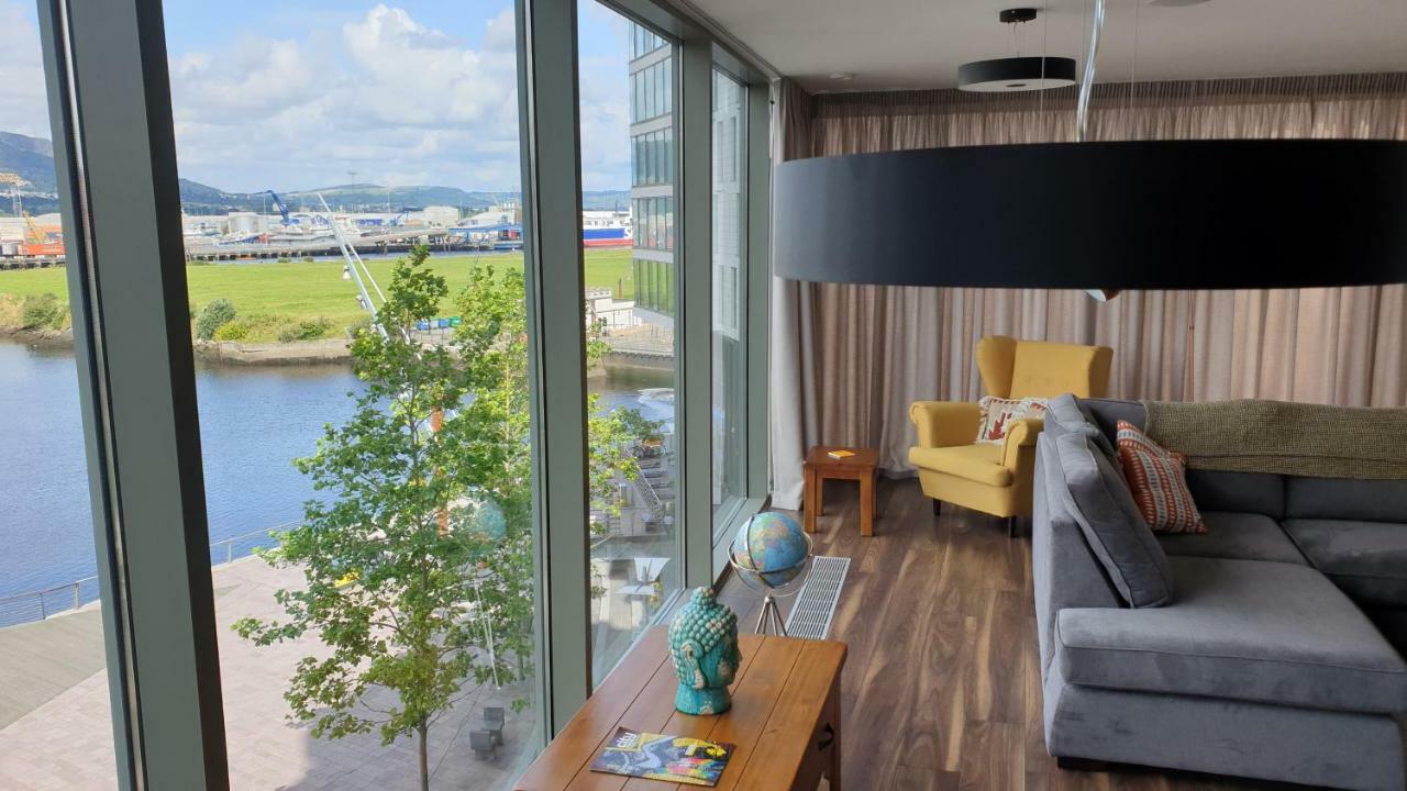 Luxury Apartment Marina Views At Titanic Quarter Belfast Buitenkant foto