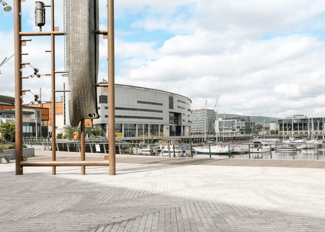 Luxury Apartment Marina Views At Titanic Quarter Belfast Buitenkant foto