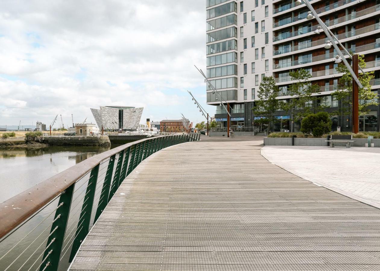 Luxury Apartment Marina Views At Titanic Quarter Belfast Buitenkant foto